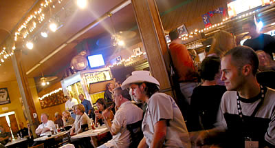 wolfys crowd