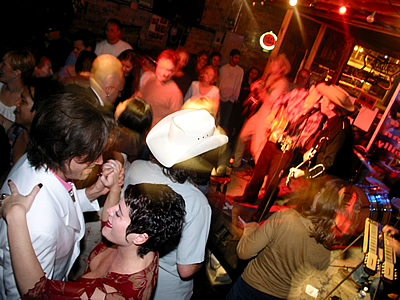 crowd dancing